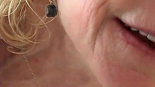 AuntJudysXXX - Skinny Mature GILF Dee Lite Seduces the Photographer