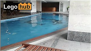 I Pick Up A Hot Cosplay Girl At The Swimming Pool With Harley Quinn