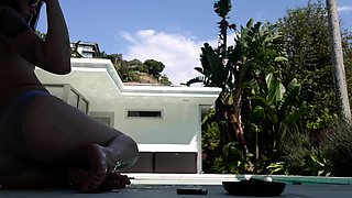 Amateur Outdoor Brunette Masturbates