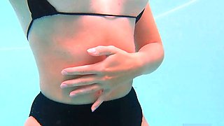 Public Pool Orgasm: Teen Babe's Solo Webcam Show