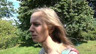 Girl with cute hair face ends up sucking dick in public