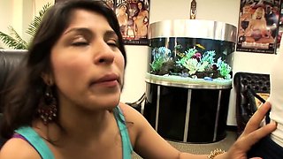 mexican whore deepthroats bbc and receives messy facial