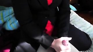 Amateur CFNM Handjob Ends in Cumshot