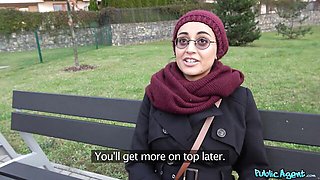 Hottie's orgasm scene by Public Agent