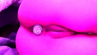 Solo hoe spreading ass and pussy after toying masturbation