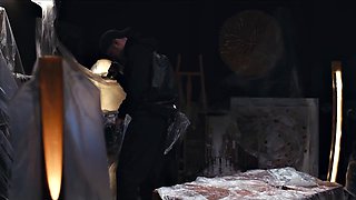 Time Freeze Porn: Italian Beauty Layla Scarlett Performs Steamy Handjob for Sam Bourne During Security Duty