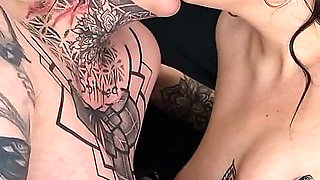 Lesbian Fun with Cheynne Rose