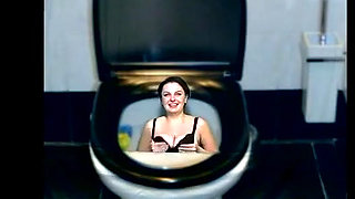 Kate flushing herself to the toilet while dancing part by part of her body