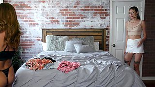 Sexy amateur redhead teen double dildo action