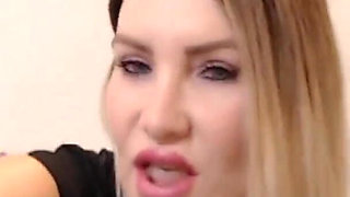Live webcam creaming my pussy with a big toy deep