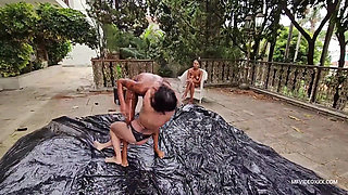 Super Oil Fight of Three Cuties