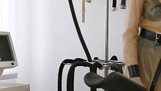 Rubber-Mistress prepares the Clinic for Examination