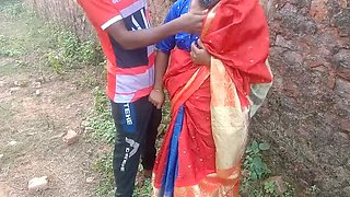 Rupali Bhabhi Bengali Wife Outdoor Risky Sex - Hardcore Fucking in Public