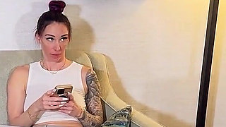 Bounty Hunter Lora Cross Handcuffs and Captures Mars Solo - Lora Finally Finds Mars to Bring Her in, but Mars Isn't Going Withou