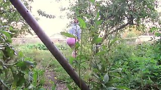 A unshaved muff pisses outdoors in public places. Lots of urine from a bodacious COUGAR with a phat bum. Amateur fetish.