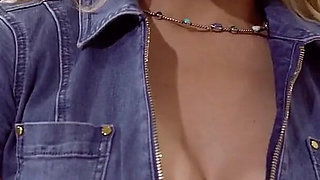 Stepmommy's Girl - Gizelle Blanco’s Dress Fitting with Stepmom Sarah Vandella Sparks Hot Fingering & 69