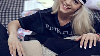 Tiny stepdaughter wants Daddy to cum deep inside her