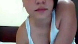 Filipina Webcam Girl Fingering Herself
