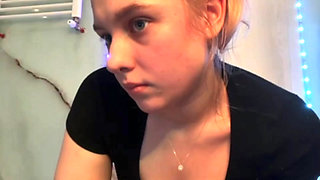 Jucielussie fingering tight anal and pink pussy