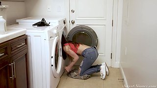 Teen Molly Little smutty X-rated clip