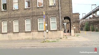 Steve Holmes And Lucy Bell - Cum Walk