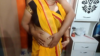 Very Beautiful Indian chubby girl having romance.