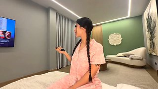 ANAL! gets creative in her room!