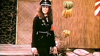 College Amateur Girls Throw Group Sex Party