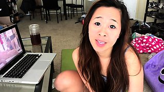 Amateur young teen solo masturbation on her livingroom