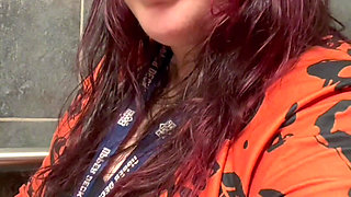 BBW Eye Contact Toilet Farts and Log Plops Intimate POV with Bella Blast