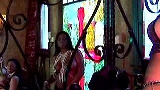 Lesbo fetish fingering