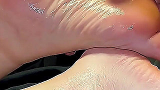 Amateur Footjob Sexy Oiled Soles