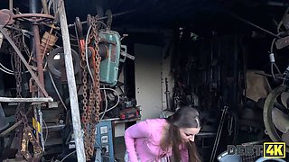 Debt4k. teenage debtor showed a collector what real squirt is