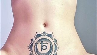 Big boob brunette masturbates on webcam