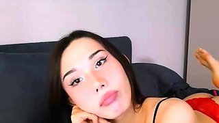 Close up teen pussy gaping action