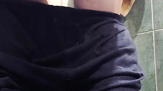 Husband Jerk off to sink he is fast becasue wife can catch