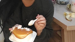 I Fill My Stomach with Food