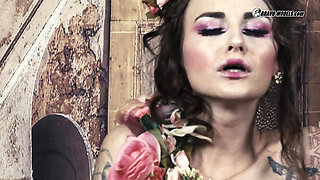 416 Adele Unicorn Pink Flower Cosplay Doll