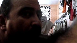 Loja Dono Enfia no Pai de Latina Amador