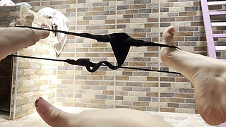 Beautiful Stepsister Likes to Play with Her Clitoris Before Going to College