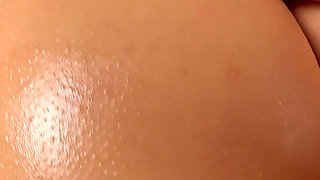 Lustful Masseur Caught the Girl off Guard and Fucked Her From Behind