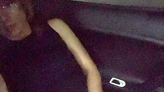 I love to touch myself on the street !!