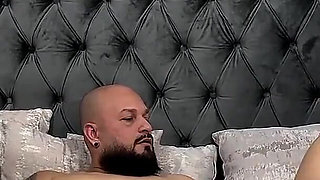 It Turns Me on to See My Boyfriend Enjoying Himself Without Limits with My Friend, so I Decide to Give Him a Daring Surprise