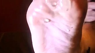Flexible foot fetish masturbating with feet and hands