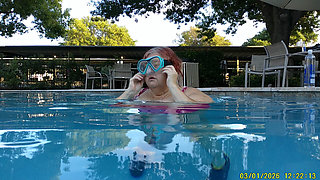 Som Under Water Fun with You Sexy Big Beauty Nurse Vicki