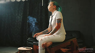 Smoker with Dirty Soles 4K