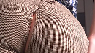 MILF Secretary Teases Tight Ass Till Her Pants Split