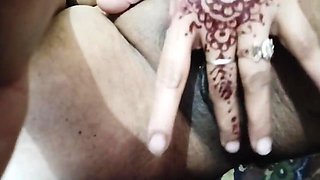 Desi Bhabi Loray Ki Talash Mei Piyasi Phudi