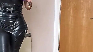 The Sub's Revenge: Latex Dominatrix, Queen Latina in an Extreme Heeled Hogtie (hd)