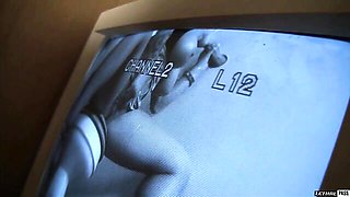 Fake-boobed brunette Jenna Presley knows hoe to give a good head